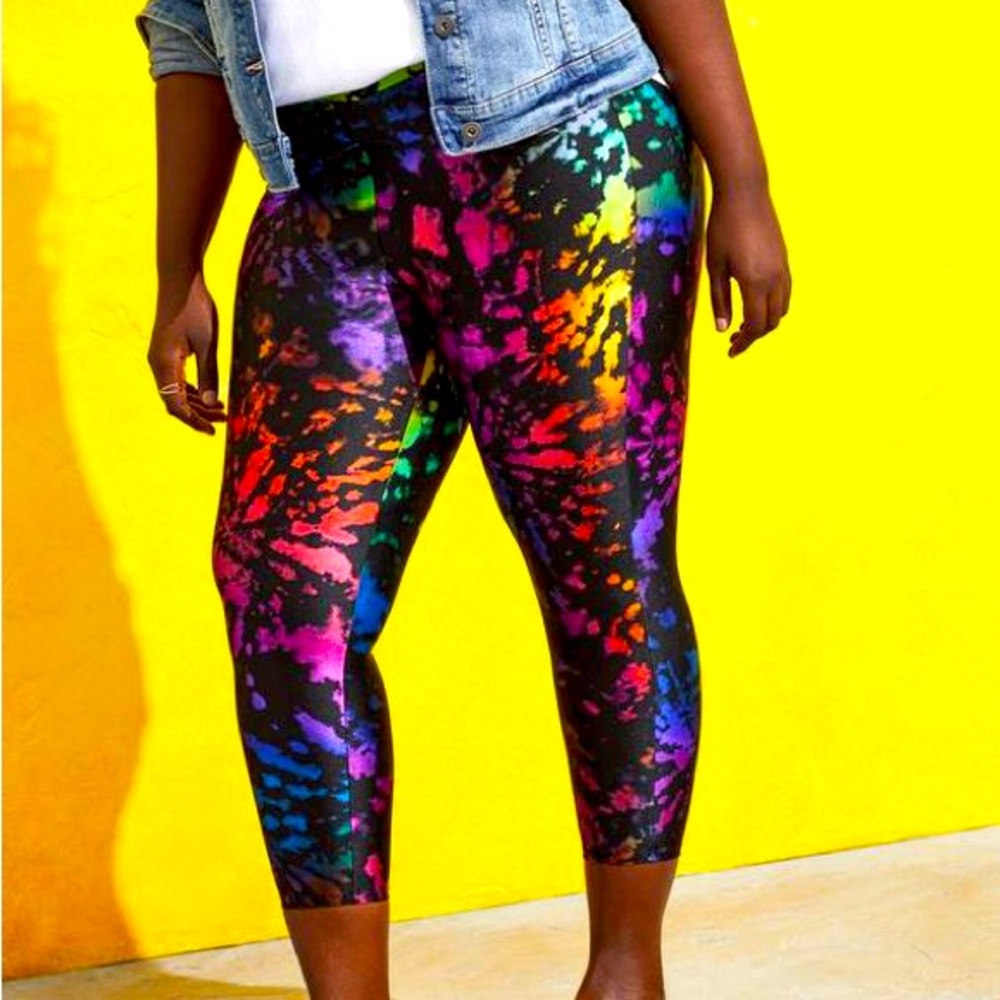 Torrid Crop Signature Waist Liquid Legging NWOT. Size 3X